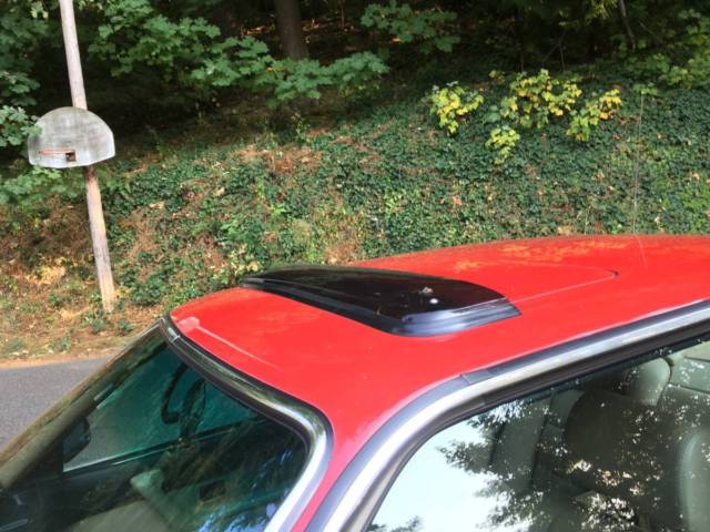 1989 Red BMW 6-Series Coupe