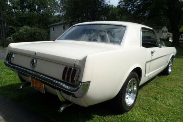 1965 White Ford Mustang Coupe