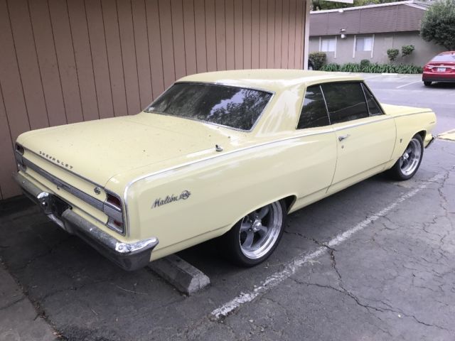 1964 Goldwood yellow Chevrolet Chevelle Coupe