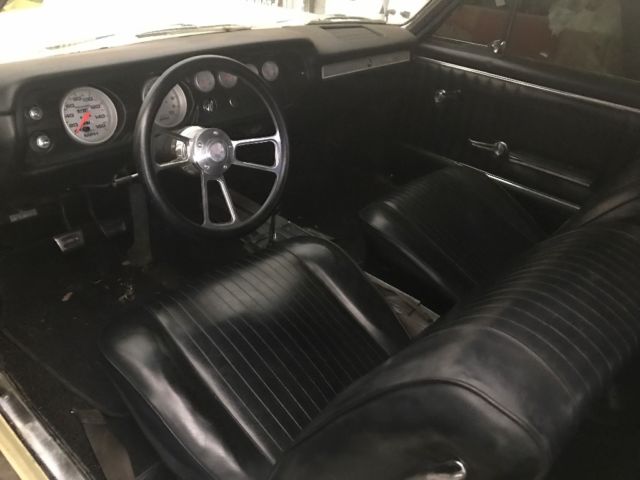 1964 Goldwood yellow Chevrolet Chevelle Coupe