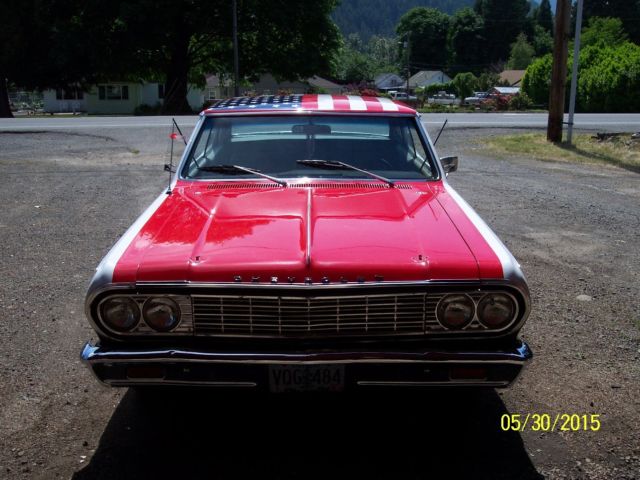 1964 White Chevrolet Malibu Coupe