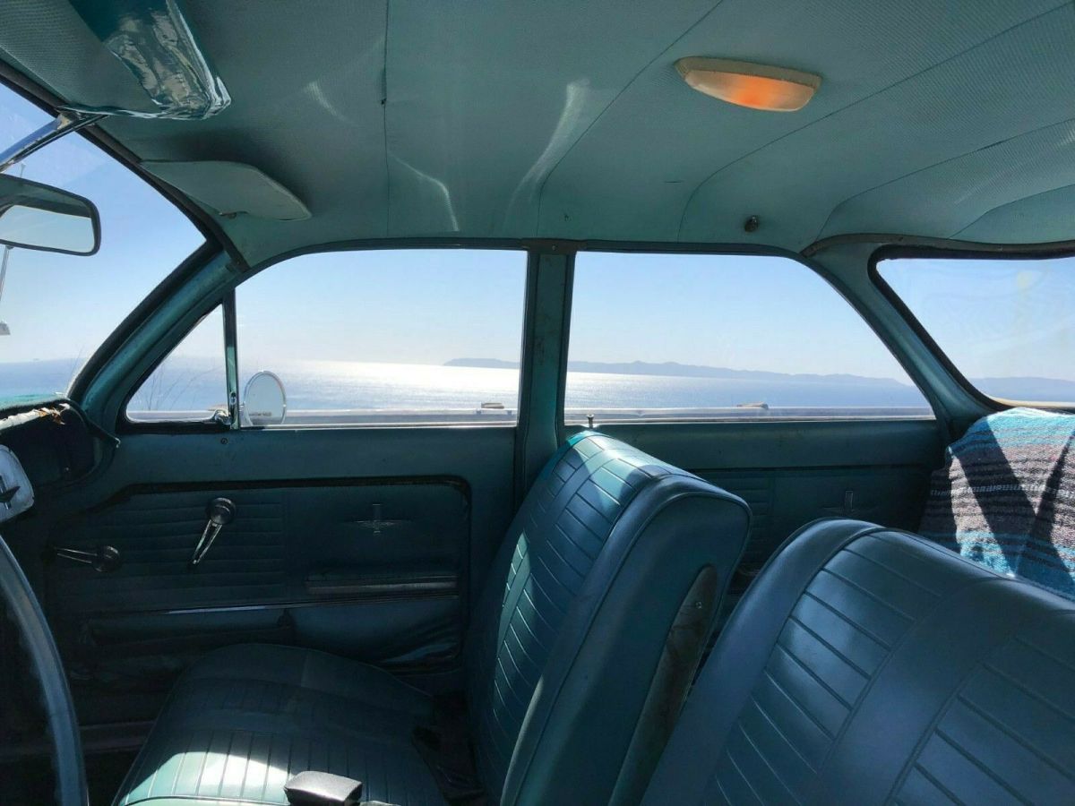 1964 White Chevrolet Corvair