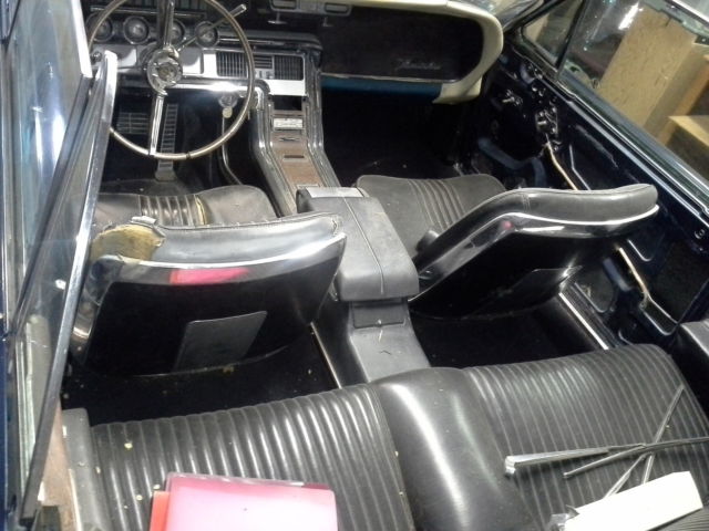 1964 Ford Thunderbird