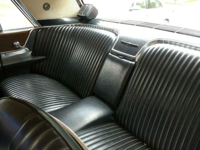 1964 Samoan Coral Ford Thunderbird 2 dr