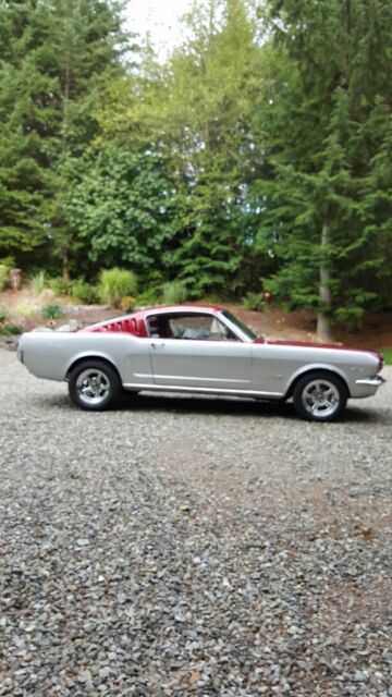 1965 Silver@burgandy Ford Mustang Fastback