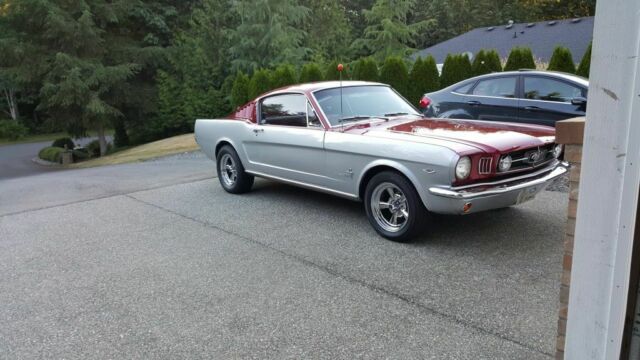 1965 Silver@burgandy Ford Mustang Fastback