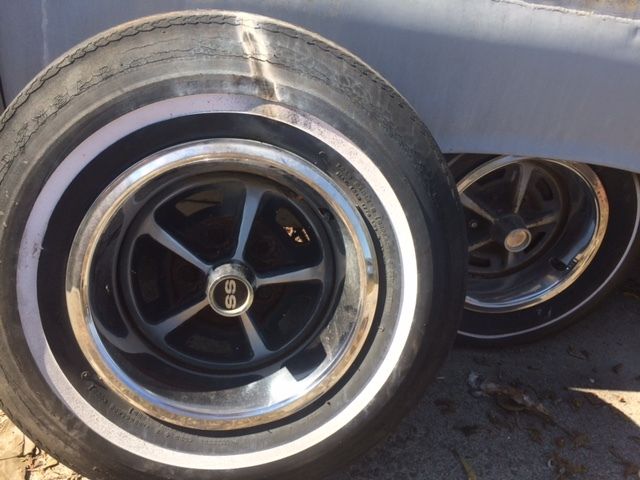 1964 primer Chevrolet Chevelle Convertible