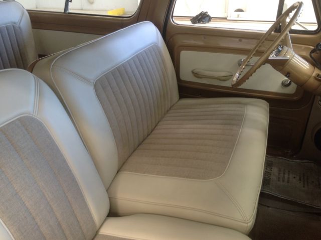 1965 Gold Chevrolet Suburban