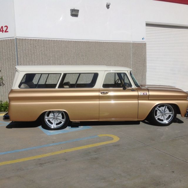 1965 Gold Chevrolet Suburban