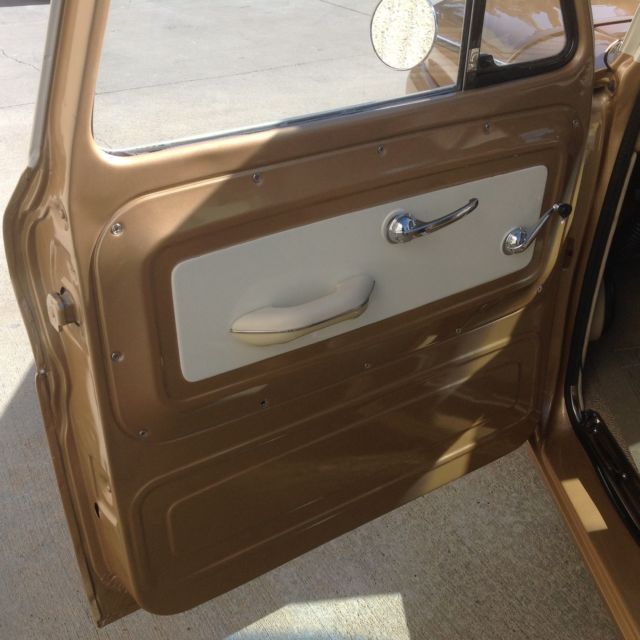 1965 Gold Chevrolet Suburban