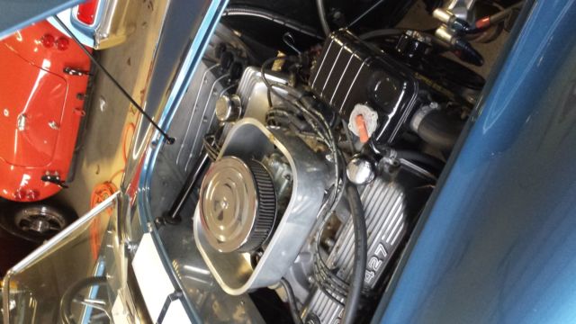 1965 Blue and White stripes Ford Cobra fiberglass