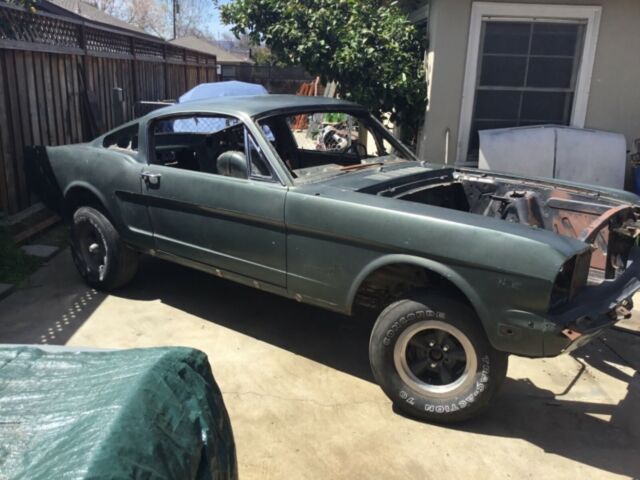 1965 Ivy green Ford Mustang Fastback