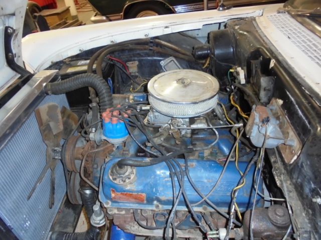 1957 Red white Ford Fairlane Sedan 2 dr