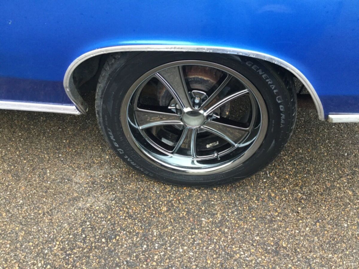 1966 Blue Chevrolet Chevelle Coupe