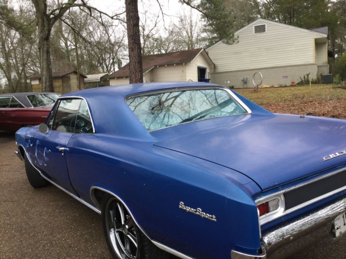 1966 Blue Chevrolet Chevelle Coupe
