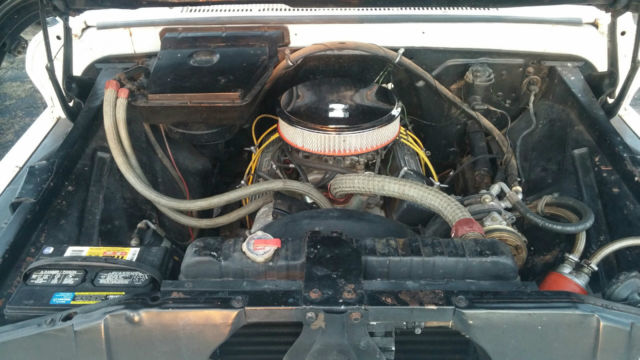 1966 White Chevrolet Suburban SUV