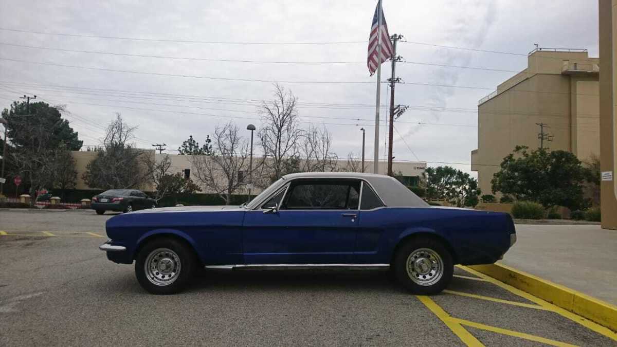 1966 Blue Ford Mustang