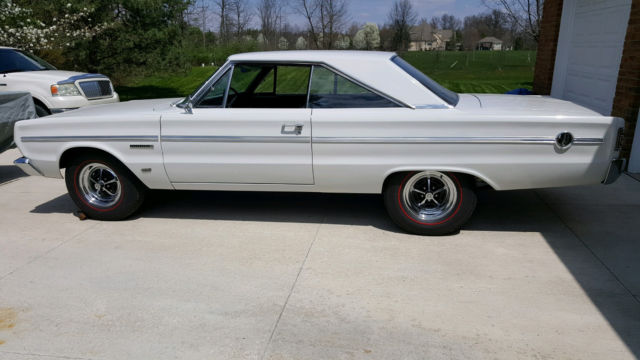 1966 White Plymouth Belvedere II 2dr Hardtop