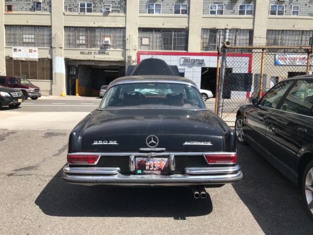 1967 Black Mercedes-Benz 200-Series Coupe