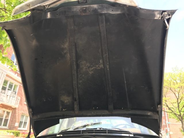 1967 Black Mercedes-Benz 200-Series Coupe