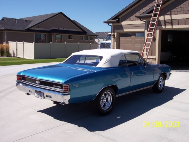 1967 White Chevrolet Chevelle Convertible