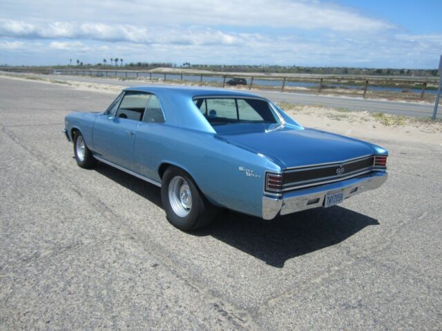1967 marina blue Chevrolet Chevelle hard top