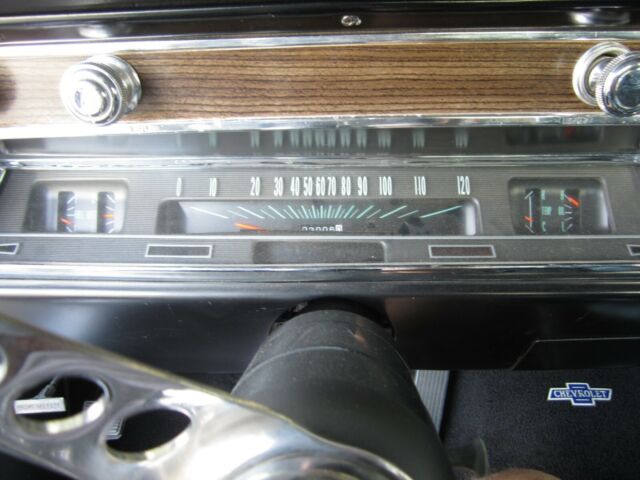 1967 marina blue Chevrolet Chevelle hard top