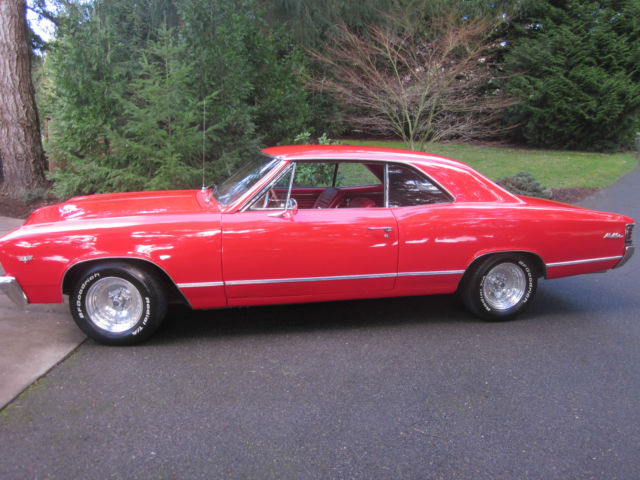 1967 Red Chevrolet Chevelle Coupe