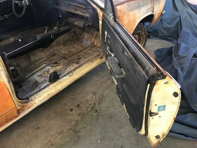 1967 Butternut Yellow Chevrolet Chevelle Coupe