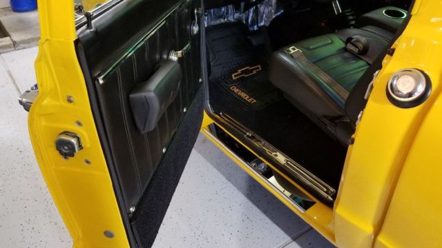 1967 Yellow Chevrolet C-10 Standard Cab Pickup