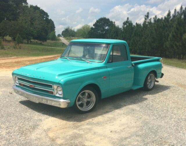 1967 Green Chevrolet C-10 SWB Stepside
