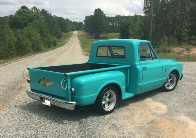 1967 Green Chevrolet C-10 SWB Stepside