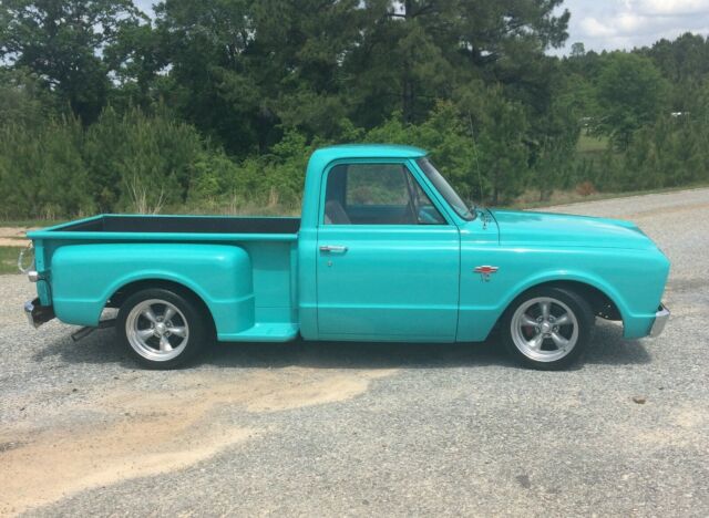1967 Green Chevrolet C-10 SWB Stepside