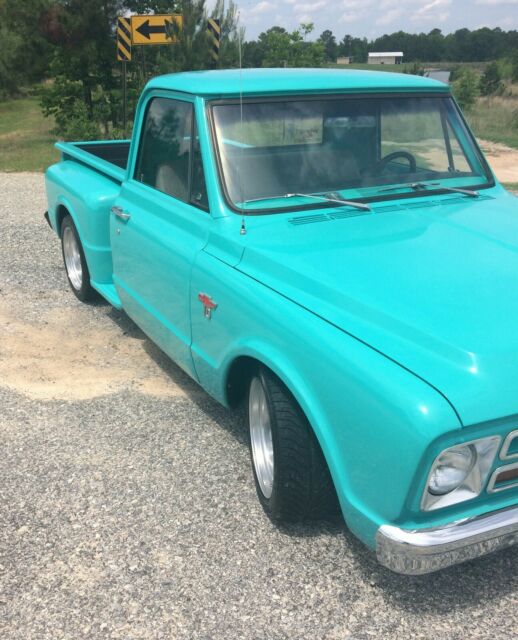 1967 Green Chevrolet C-10 SWB Stepside