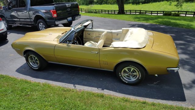 1967 Gold Pontiac Firebird