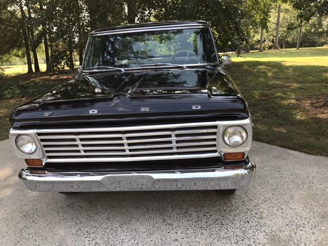 1967 black Ford F-100