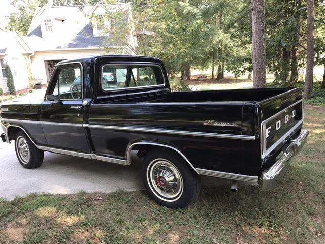 1967 black Ford F-100
