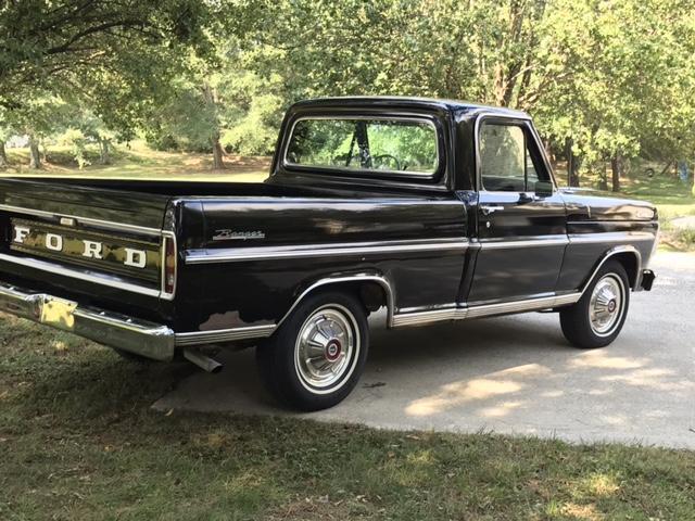 1967 black Ford F-100