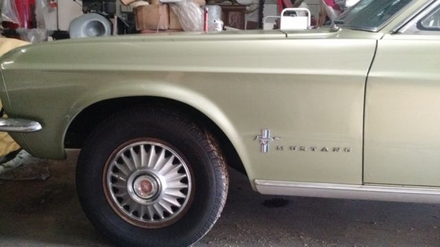 1967 Pearl Ford Mustang Coupe