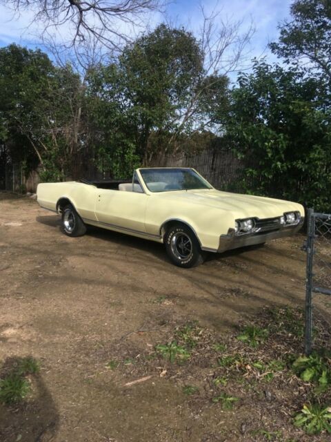 1967 Yellow Oldsmobile 442 Convertible