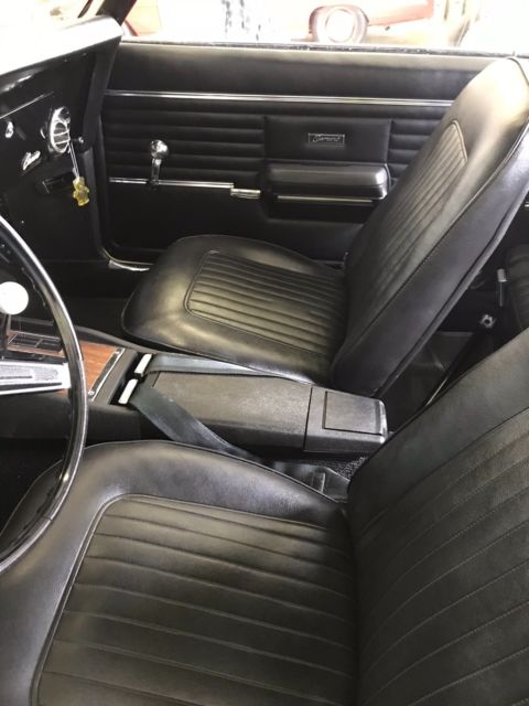 1968 Butternut yellow Chevrolet Camaro Coupe