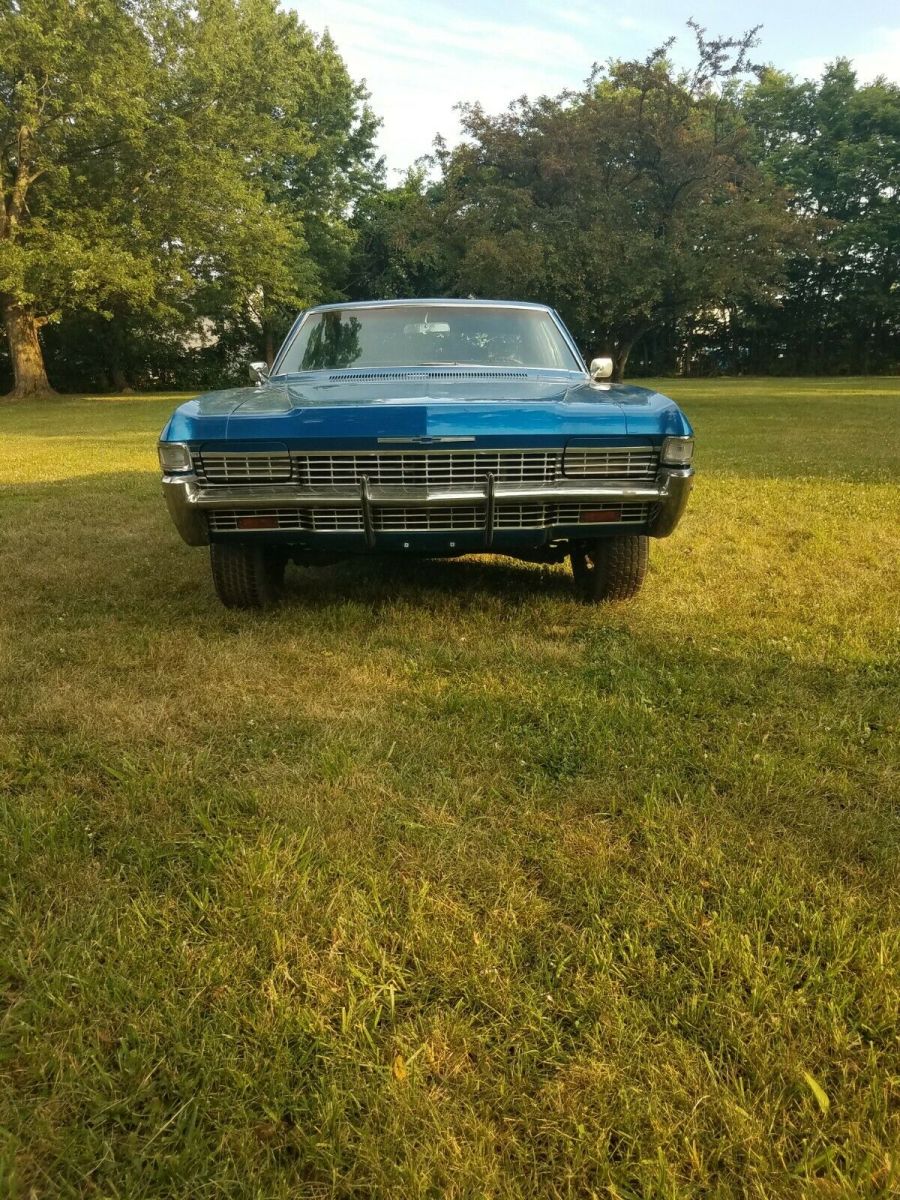 1968 Blue Chevrolet Caprice Coupe