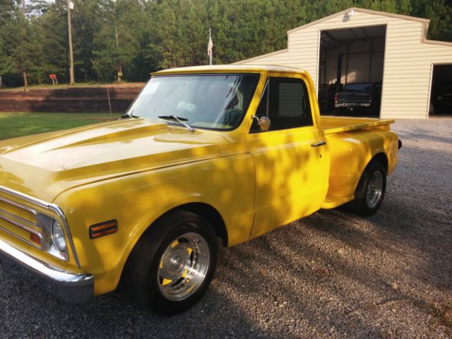 1968 Yellow Chevrolet C-10 stepside pickup