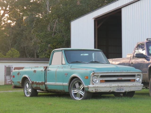 1968 Green Chevrolet C-10 Standard Cab Pickup