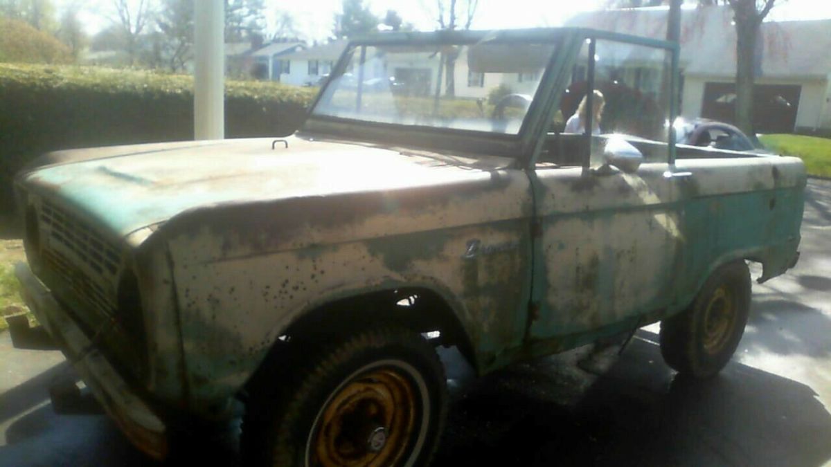 1968 Blue Ford Bronco SUV