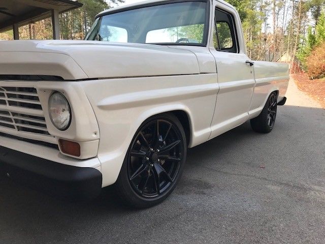 1968 Ford F-100 Standard Cab Pickup
