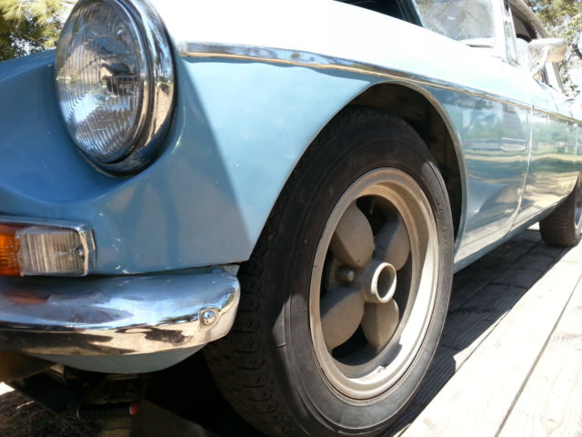 1968 blue MG MGB Convertible