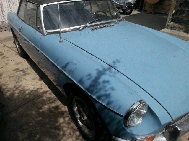 1968 blue MG MGB Convertible