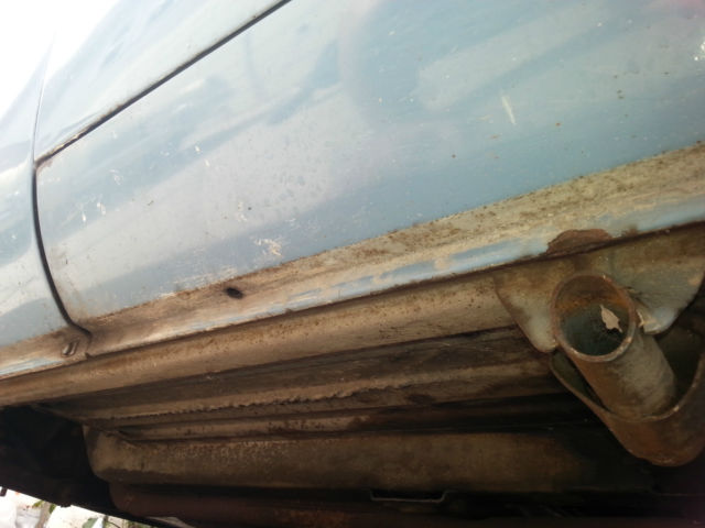 1968 blue MG MGB Convertible