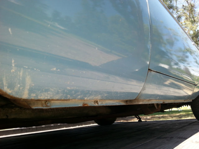 1968 blue MG MGB Convertible